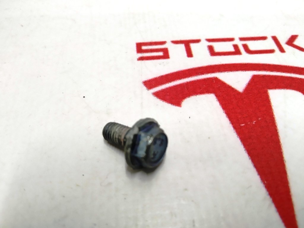 HV Battery Cover Bolt SCREW,M5x10,PAN,TRX,SS,TAP Tesla model S 1060381-00-C